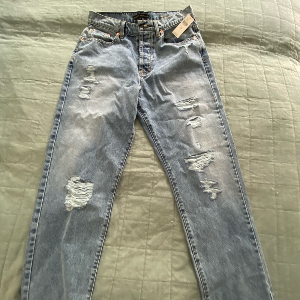 Modern American the Mom Bancroft jeans.